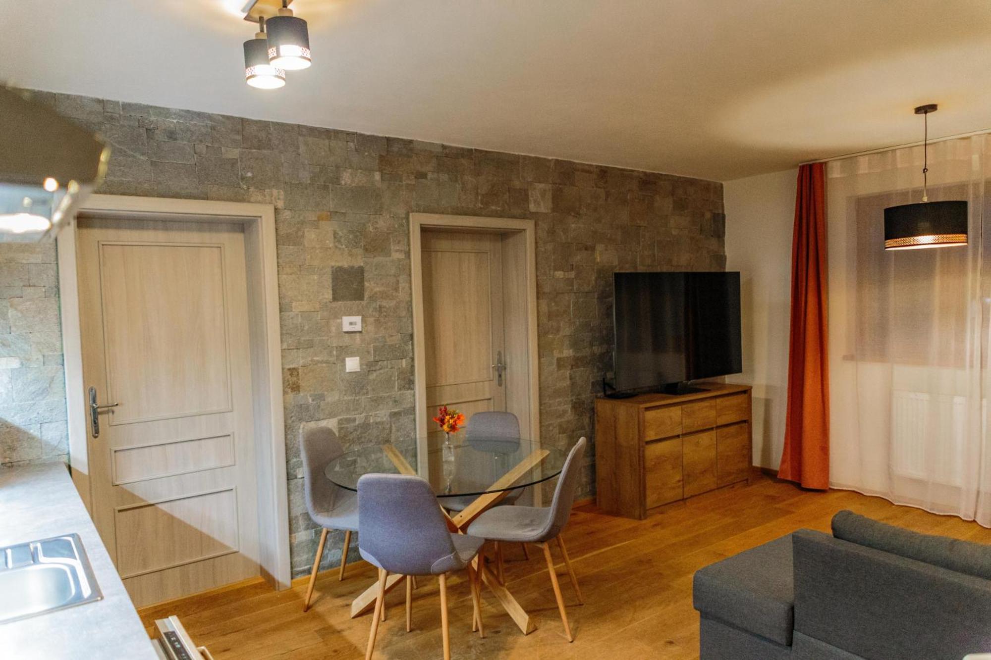 Apartman Myto Myto pod Dumbierom Luaran gambar